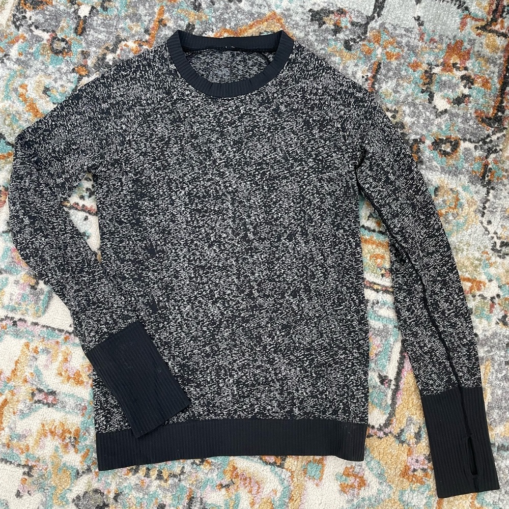 LuluLemon long sleeve athletic top